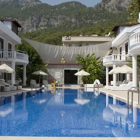 Вилла Bamont Villas *