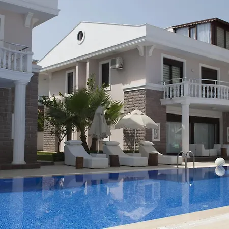Bamont Villas *