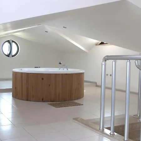 Вилла Bamont Villas *